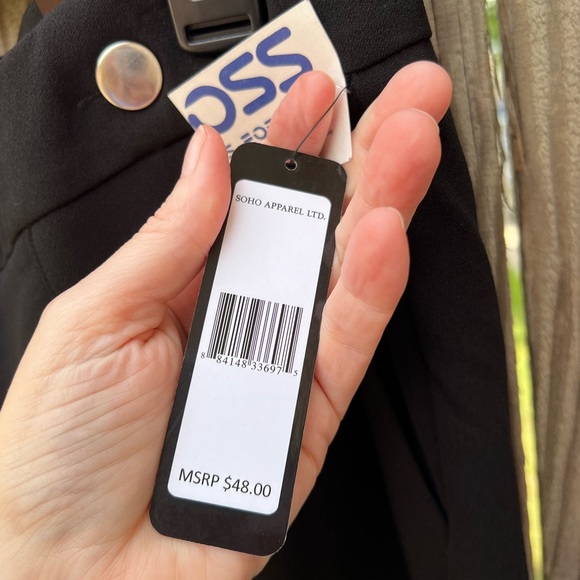 👗SoHo apparel black pull on black pants - Picture 3 of 7